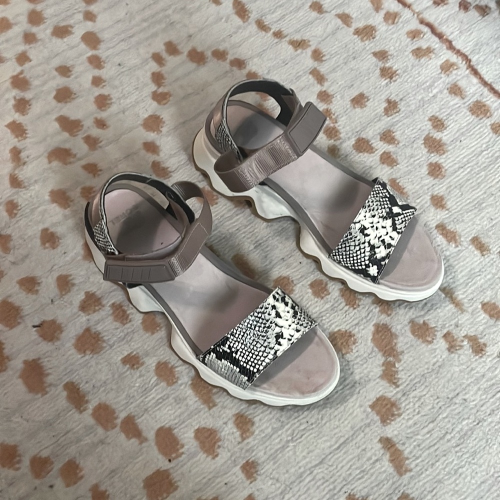 Sorel Leather Animal Print & Pink platform slingback Sandals